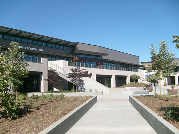 Del Lago Academy